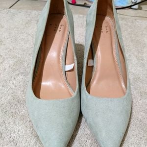 A New Day Dusty Mint Heels sz 8.5 US